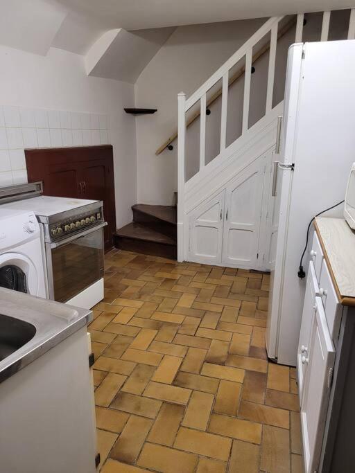 Maison chaleureux Coulanges-sur-Yonne Extérieur photo