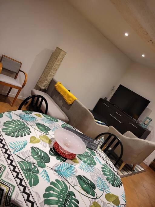 Maison chaleureux Coulanges-sur-Yonne Extérieur photo